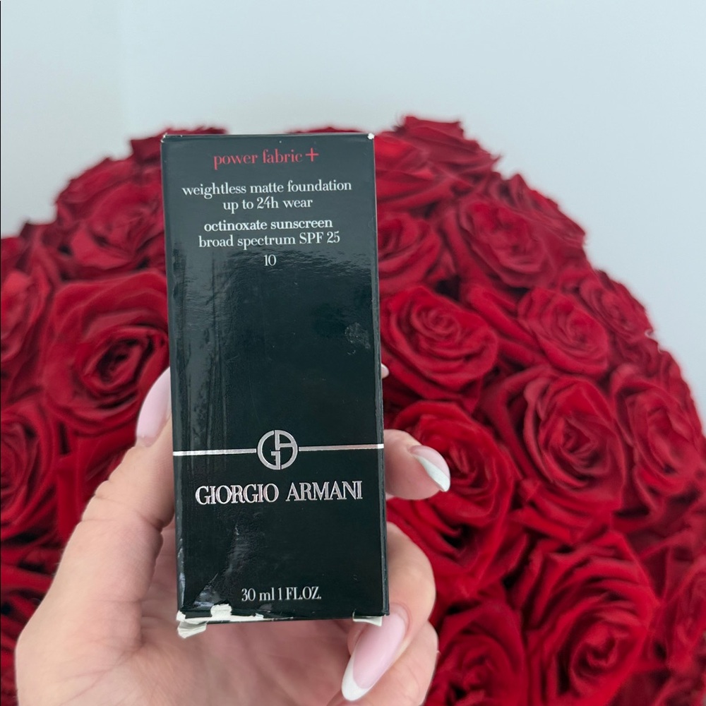 Giorgio Armani Power Fabric Foundation - Rich Tan shade 10